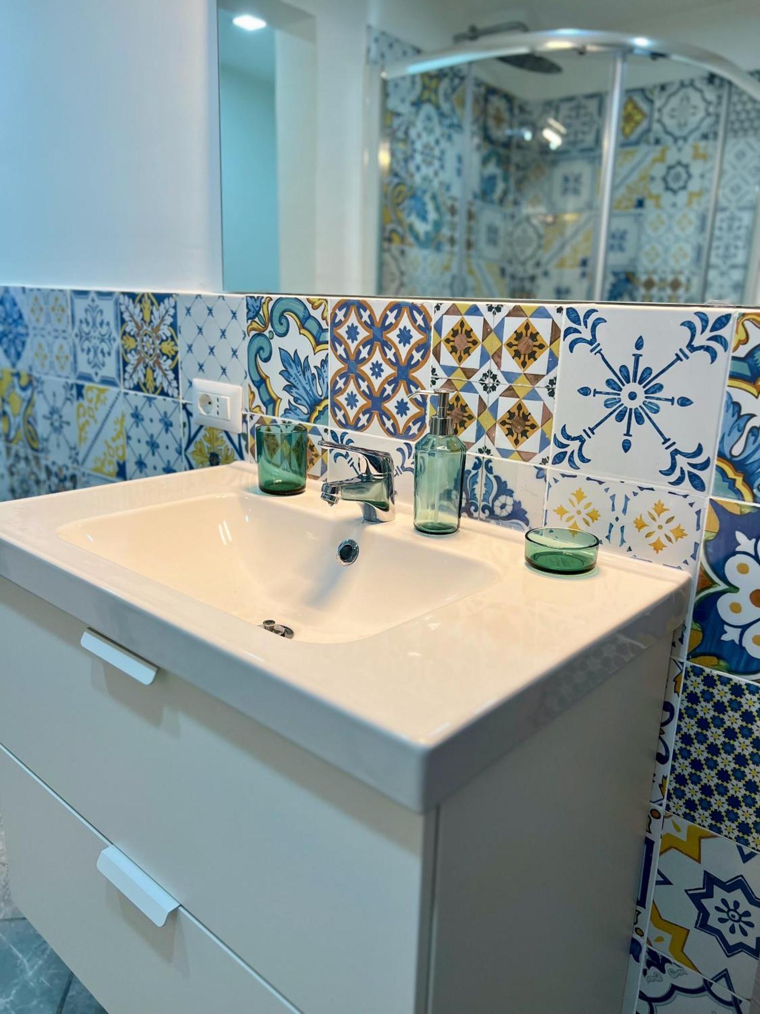 נאפולי 7 Bello House מראה חיצוני תמונה